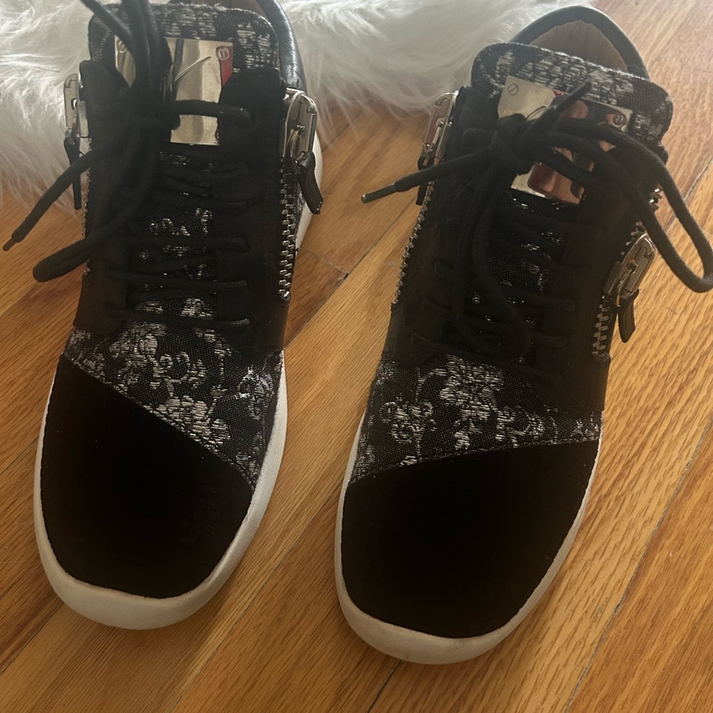 AUTHENTIC GIIUSEPPE ZANOTTI SNEAKERS!!!